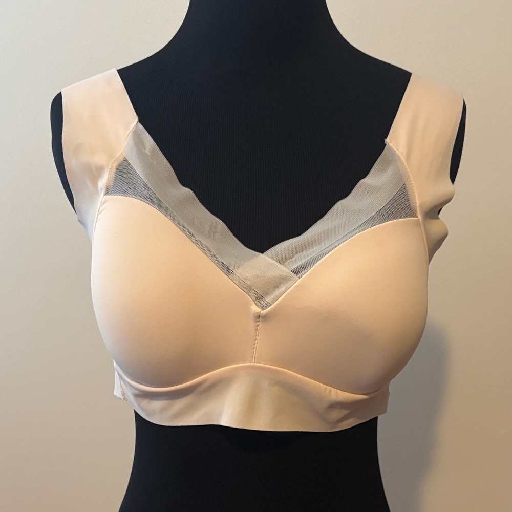 ❤️3/$15❤️ Nude wireless pullover bra set of 2